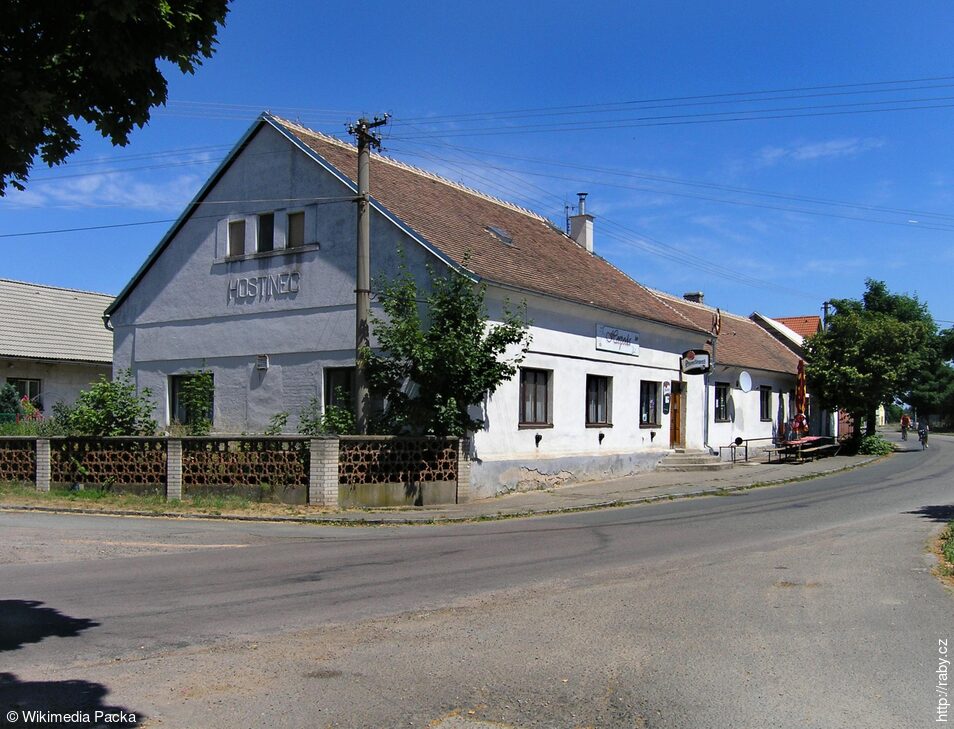Lohenice u Přelouče, hospoda